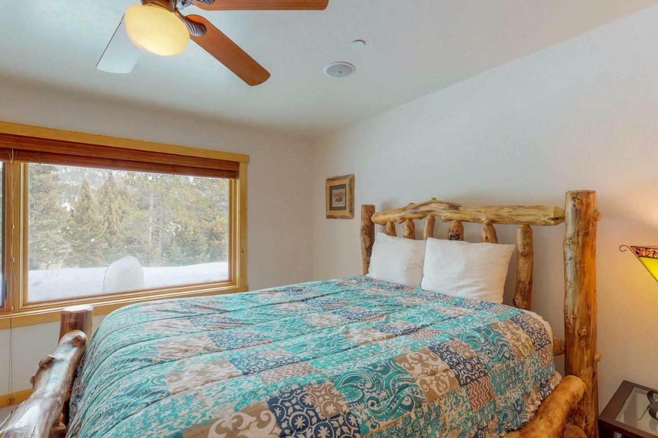 Antler Ridge Villa Big Sky Exterior photo