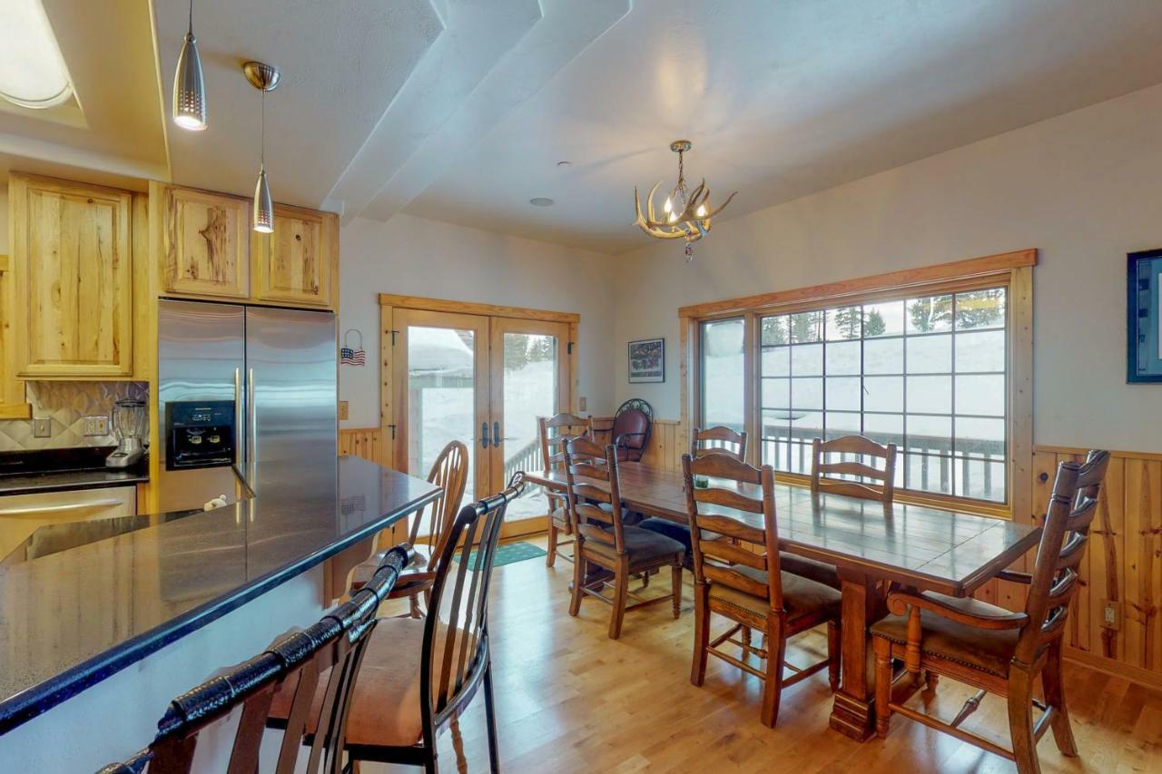 Antler Ridge Villa Big Sky Exterior photo